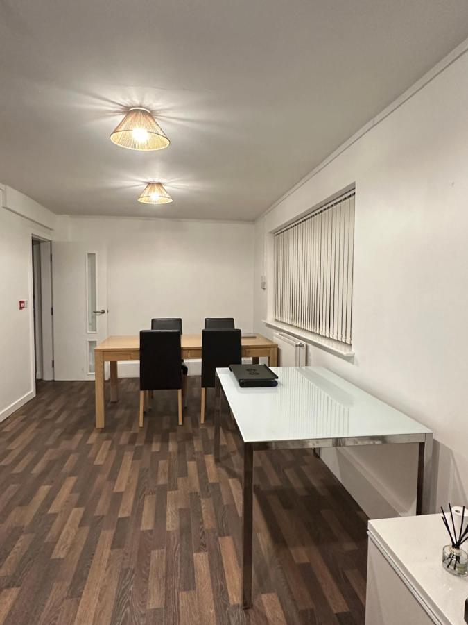 Bright, Warm & Cozy House In Harpurhey Lejlighed Manchester Eksteriør billede