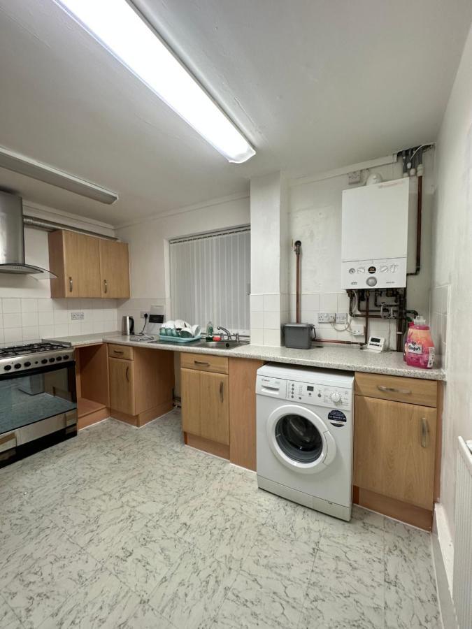 Bright, Warm & Cozy House In Harpurhey Lejlighed Manchester Eksteriør billede